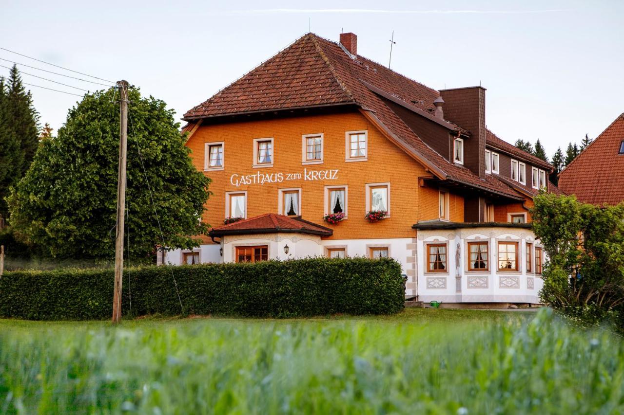 Gasthaus Zum Kreuz Sankt Märgen Eksteriør billede